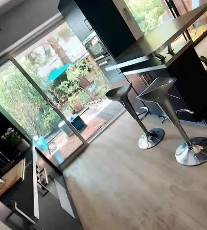 F3 Avec Jardin Et Piscine Apartamento