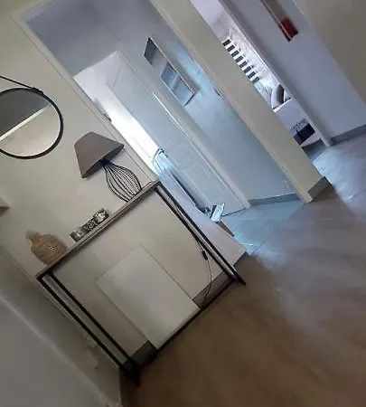 F3 Avec Jardin Et Piscine Apartamento *